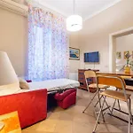 3 House - By Ghor