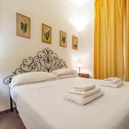 3 House -by Ghor Apartamento *